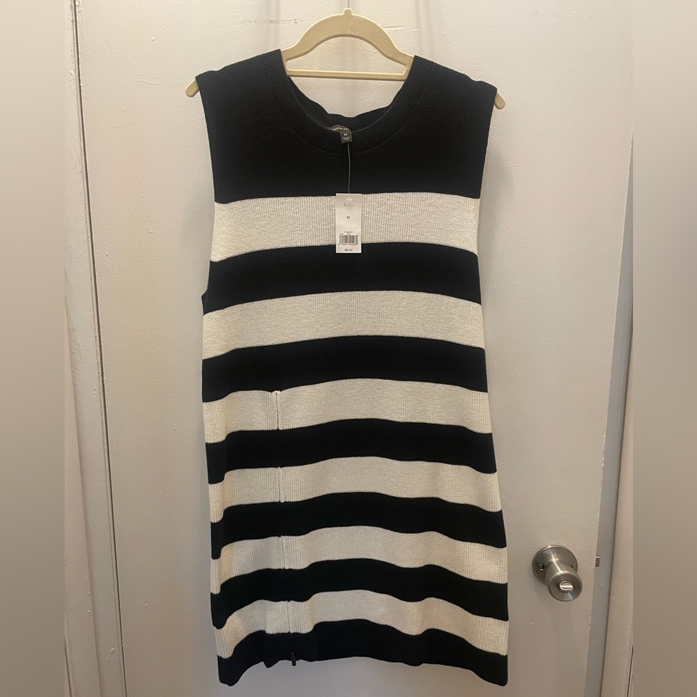 Women’s Banana Republic Black and White Striped Sleeveless Sweater Dress Size M